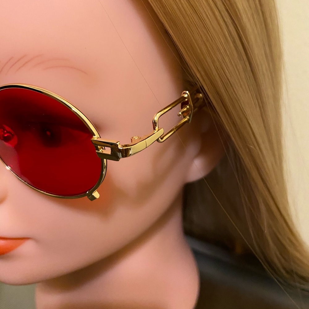 (Unisex) Red Temptation Oval Frames - image 2